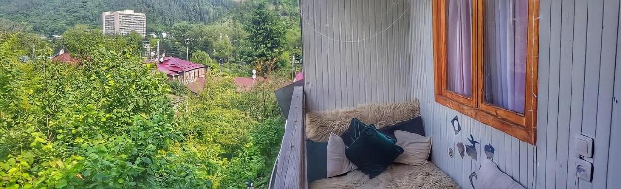 Guesthouse Greenside Borjomi Εξωτερικό φωτογραφία